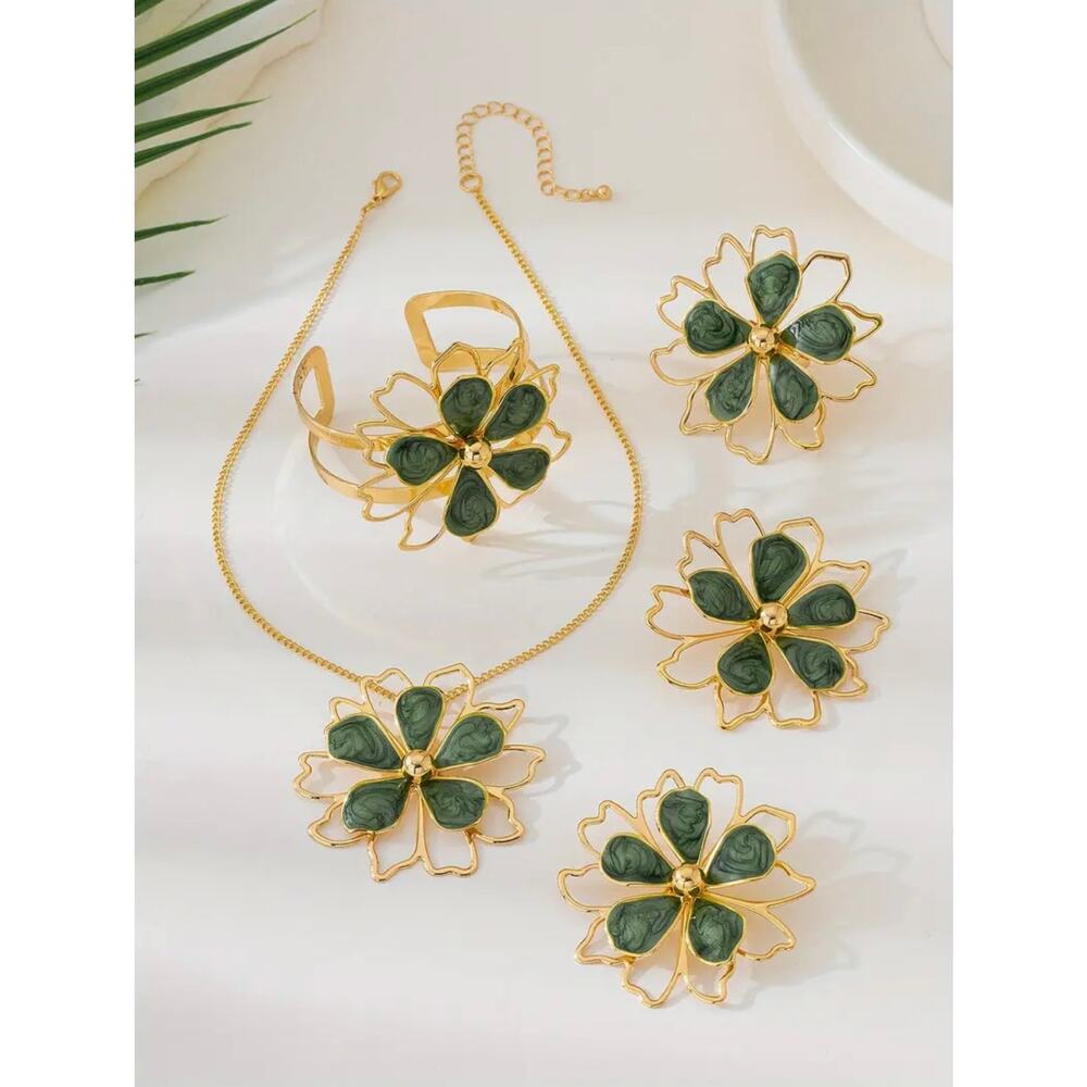 JEWELRY SET: 4Pc: White/Gold Lotus Flower Ring, Bracelet,Earrings,& Necklace,NIP - Picture 4 of 11